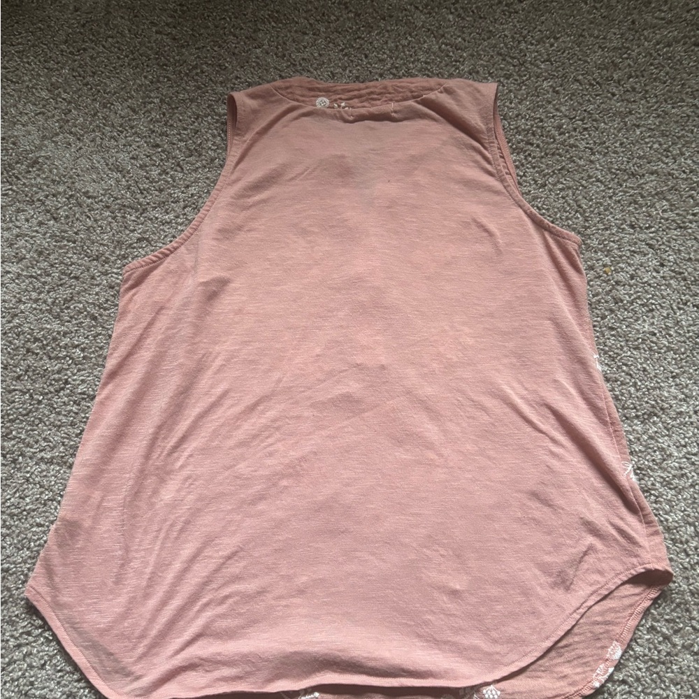 Blush Floral Button-Front Tank Top - Picture 5 of 5